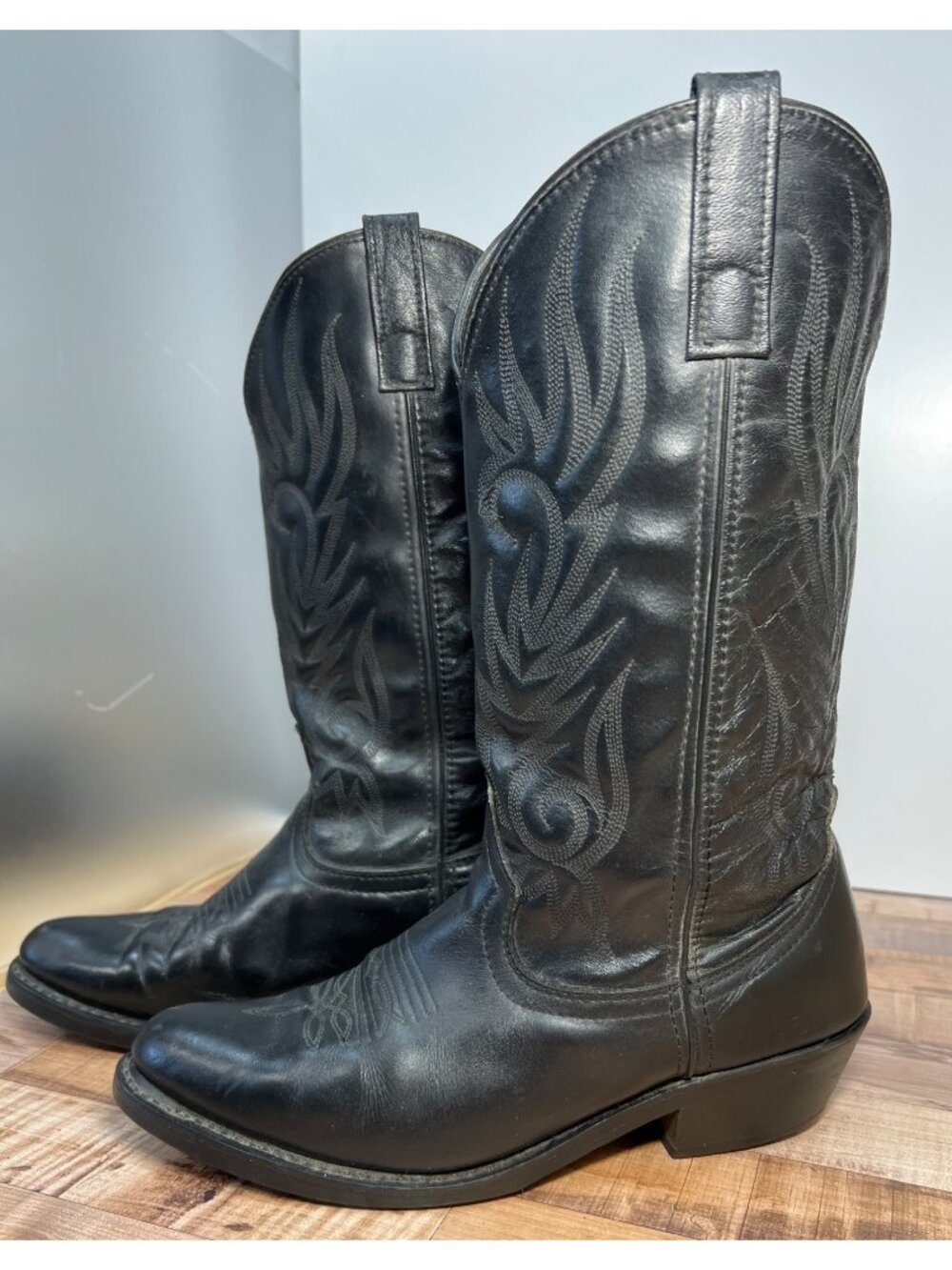 LAREDO Mens Black Leather Western Cowboy Boots Size 9.5D With Embroidered Shaft